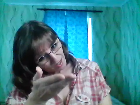 Alisaprice077 online show from 04-01-26, 08:59