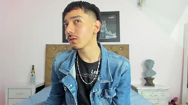 finn jackson online show from 04-20-26, 07:59