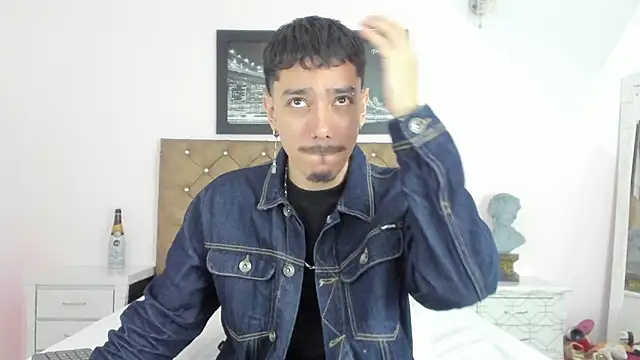 finn jackson online show from 04-22-26, 07:31