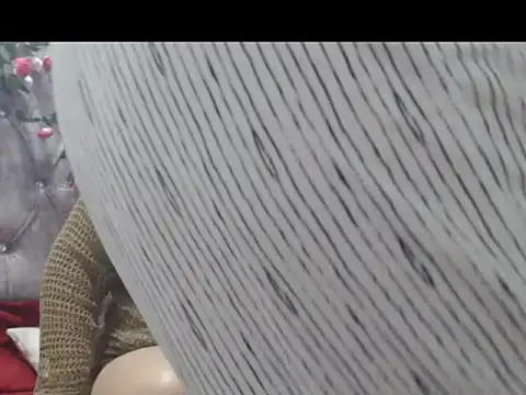 scarlet rosse96 online show from 04-15-26, 12:53