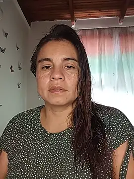 Snapshot of BettyBoo_w chatting on 05-29-26, 04:02 BettyBoo w online show from 05-29-26, 04:02
