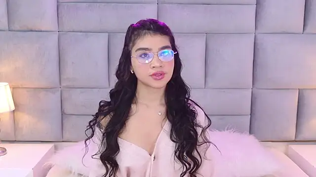 OliviaDiaz online show from 03-24-26, 08:31