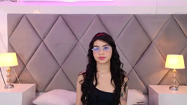 OliviaDiaz online show from 03-27-26, 08:54