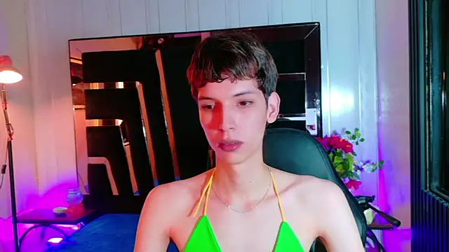 Stefany PiInk online show from 05-11-26, 12:39