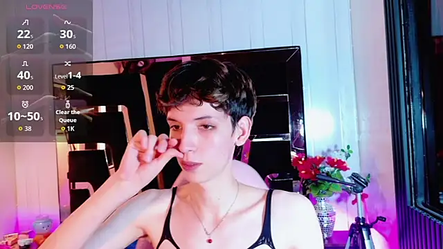 Stefany PiInk online show from 05-19-26, 08:05