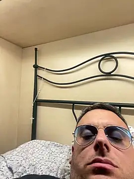 tonyboys19418 online show from 03-28-26, 01:45