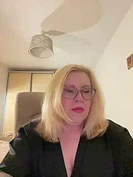 JanieLight53 online show from 07-13-26, 07:24