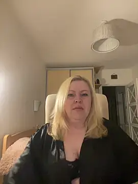 JanieLight53 online show from 06-28-26, 12:28