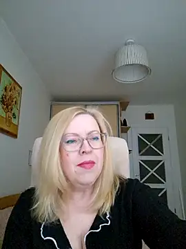 Snapshot of JanieLight53 chatting on 03-28-26, 03:24 JanieLight53 online show from 03-28-26, 03:24
