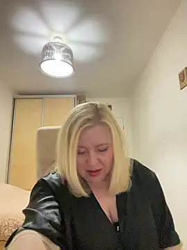 JanieLight53 online show from 07-16-26, 08:17