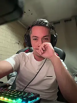 Cr1sXPorn online show from 03-08-26, 03:32
