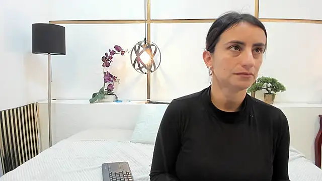 BrendaCantorel online show from 03-29-26, 02:41