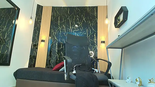 Snapshot of ValeriHot_1 chatting on 05-18-26, 02:23 ValeriHot 1 online show from 05-18-26, 02:23