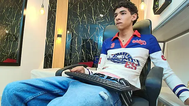 ValeriHot 1 online show from 04-10-26, 02:40