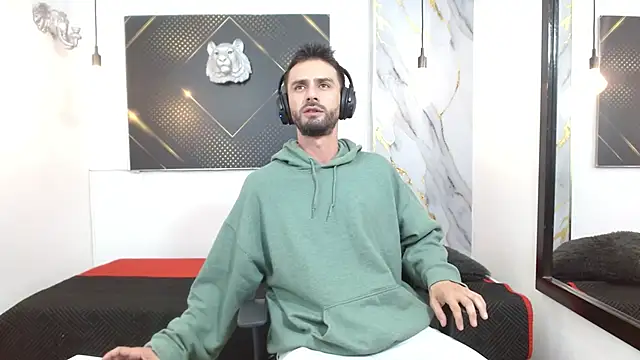 KingOfTemptation online show from 04-06-26, 03:24