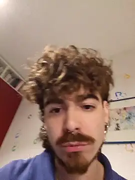 S4l4m1n0 online show from 04-18-26, 02:58