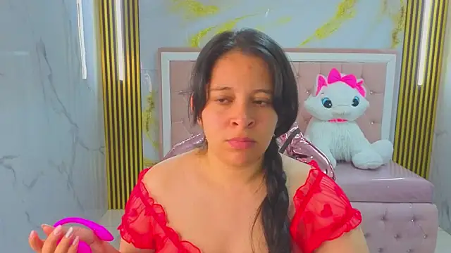 Snapshot of sara_tellez_s chatting on 05-07-26, 03:22 sara tellez s online show from 05-07-26, 03:22