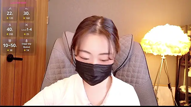 Berry Chuu online show from 03-19-26, 05:13