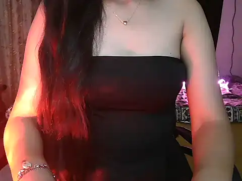 Snapshot of Sonam-kapur1 chatting on 06-12-26, 04:27 Sonam-kapur1 online show from 06-12-26, 04:27