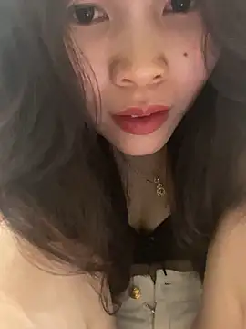 Lyn baby online show from 04-28-26, 06:01