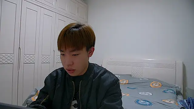 Snapshot of Similu-001 chatting on 03-09-26, 10:08 Similu-001 online show from 03-09-26, 10:08