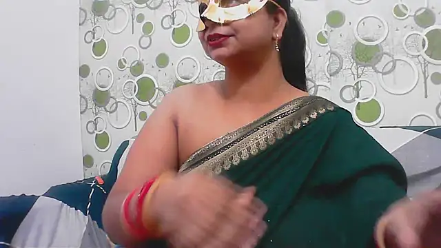 Snapshot of hard_to_do__ chatting on 05-31-26, 06:09 hard to do online show from 05-31-26, 06:09