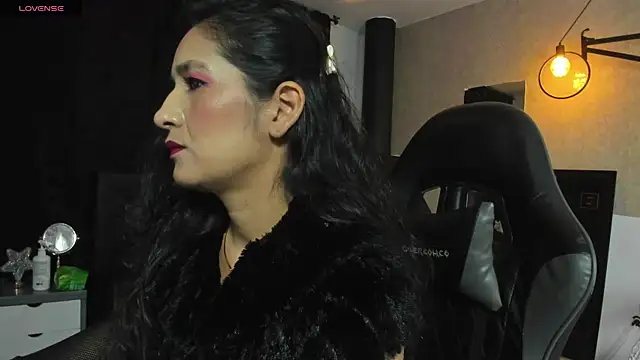 Vicky Angeel online show from 07-17-26, 01:03