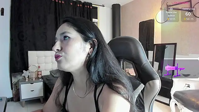 Vicky Angeel online show from 06-27-26, 03:23