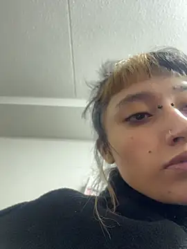 Snapshot of baby_akuma chatting on 05-24-26, 02:00 baby akuma online show from 05-24-26, 02:00