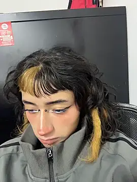 baby akuma online show from 04-19-26, 04:13