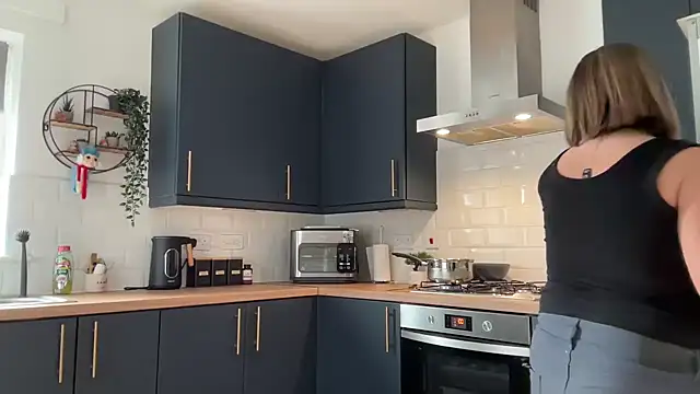 annabellewarick online show from 03-23-26, 09:53