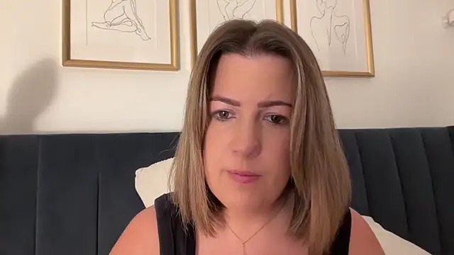 Snapshot of annabellewarick chatting on 05-17-26, 09:04 annabellewarick online show from 05-17-26, 09:04