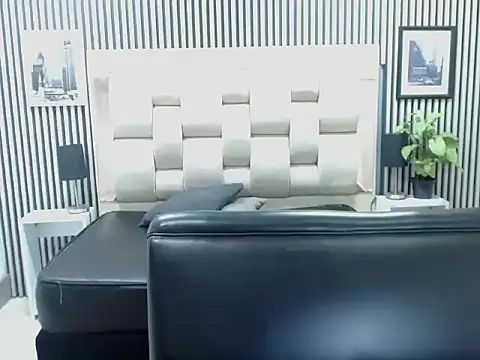 Alex Wolft online show from 03-25-26, 11:42