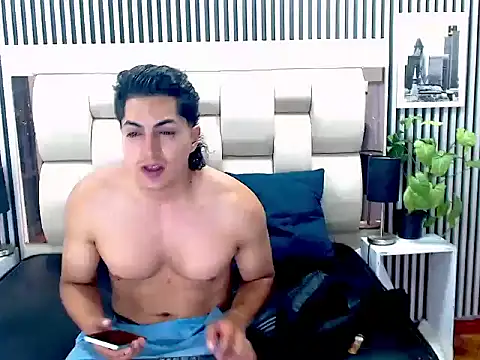 Alex Wolft online show from 07-09-26, 12:26