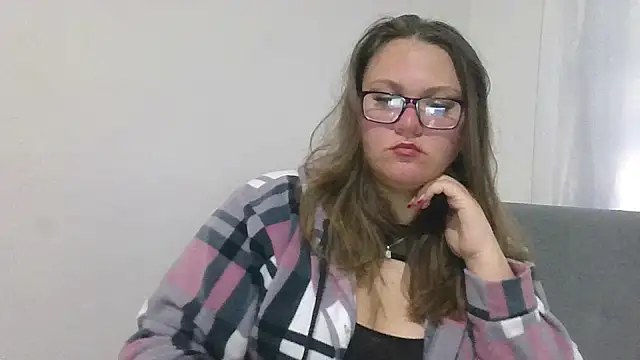 Snapshot of MuseChic_Wild chatting on 04-15-26, 01:04 MuseChic Wild online show from 04-15-26, 01:04