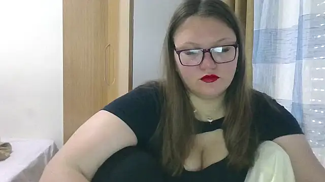 Snapshot of MuseChic_Wild chatting on 05-12-26, 11:49 MuseChic Wild online show from 05-12-26, 11:49