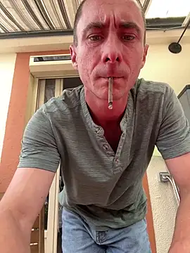 Snapshot of johnsex1989 chatting on 05-31-26, 02:12 johnsex1989 online show from 05-31-26, 02:12