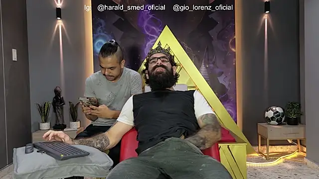 Haraldsmed online show from 06-11-26, 01:19
