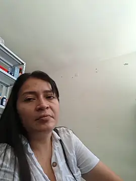 Snapshot of Dr_Edna_naughty chatting on 05-24-26, 03:34 Dr Edna naughty online show from 05-24-26, 03:34