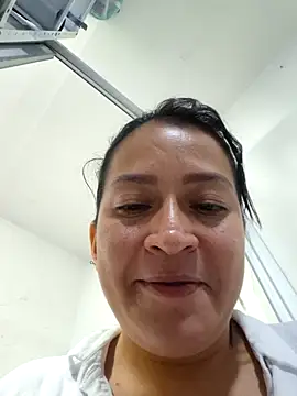 Snapshot of Dr_Edna_naughty chatting on 06-28-26, 10:49 Dr Edna naughty online show from 06-28-26, 10:49