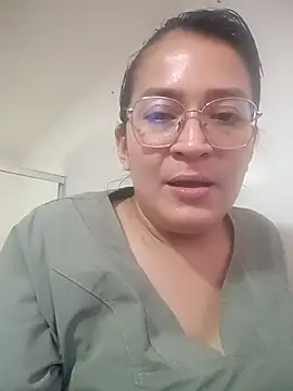 Snapshot of Dr_Edna_naughty chatting on 05-08-26, 10:46 Dr Edna naughty online show from 05-08-26, 10:46