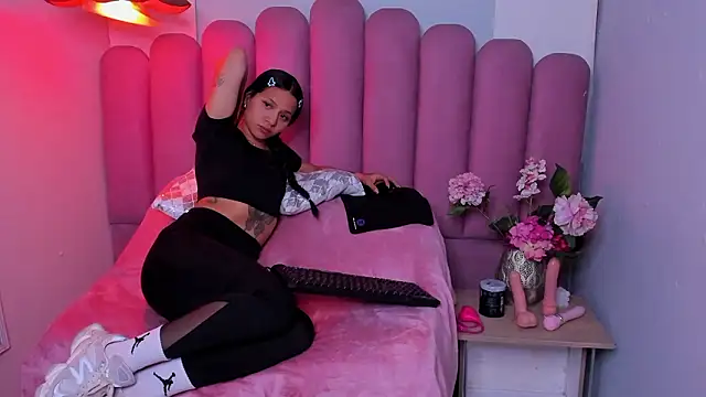 ZaraLuciana online show from 03-23-26, 12:27