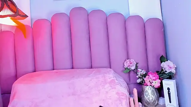 ZaraLuciana online show from 04-01-26, 11:00