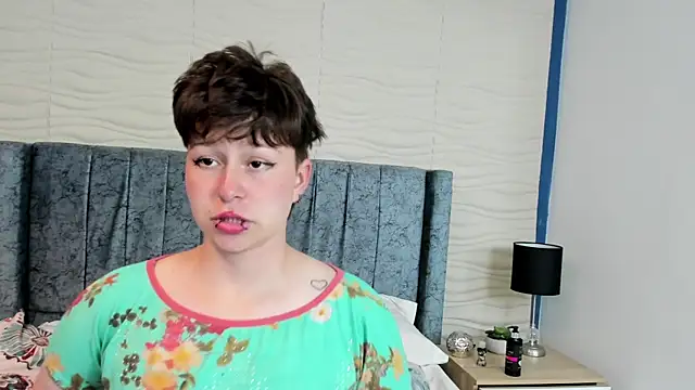 yuya style online show from 04-21-26, 01:42