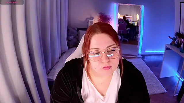 Adelina Mood online show from 03-07-26, 11:54