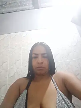 Snapshot of Carolinna chatting on 06-17-26, 02:38 Carolinna online show from 06-17-26, 02:38