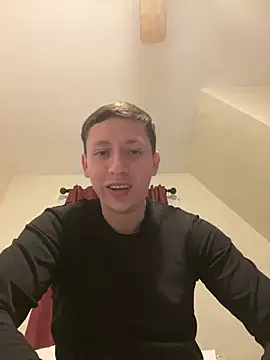 Snapshot of paulcevallos05 chatting on 04-09-26, 01:18 paulcevallos05 online show from 04-09-26, 01:18