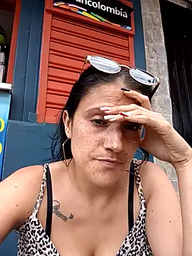 Snapshot of JohanitaRex chatting on 03-28-26, 07:48 JohanitaRex online show from 03-28-26, 07:48