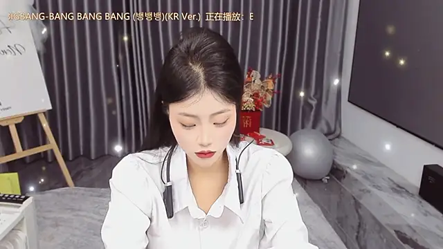 Momolith 616 online show from 03-19-26, 07:52