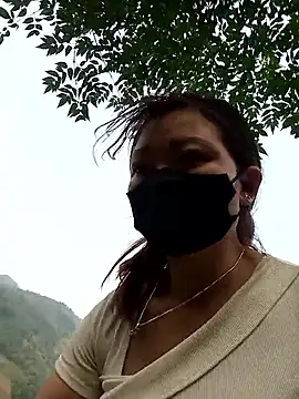 Bling-pusy online show from 04-17-26, 09:45